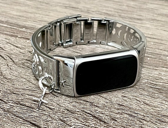 シルバークロスFitbit Charge 5バンドチャーム、Fitbit Charge 5