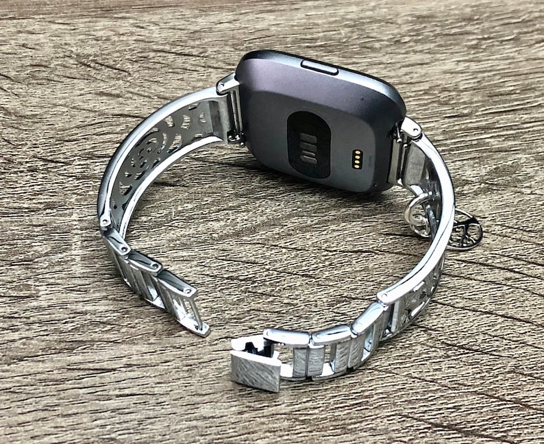 fitbit versa teal band