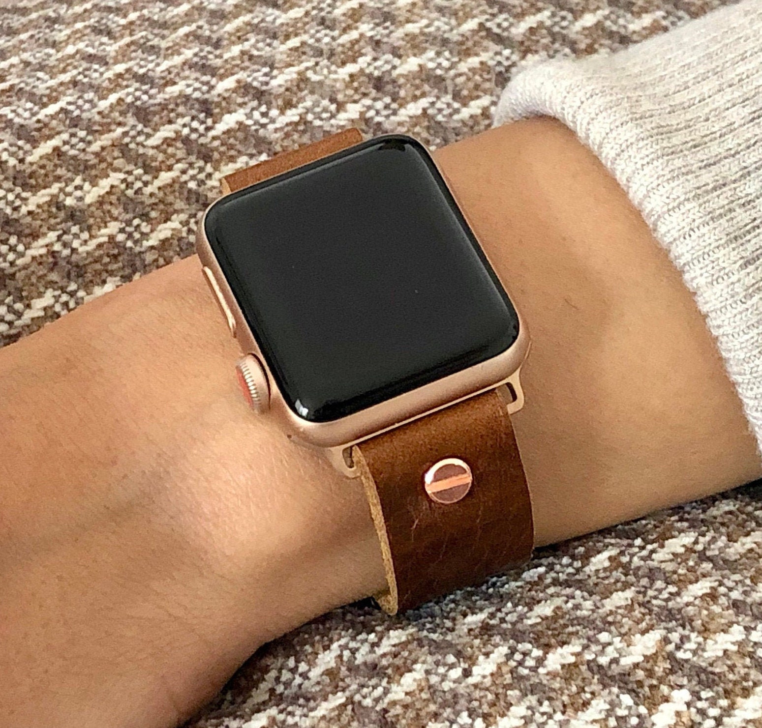 Gold Apple Watch Band Apple Watch Strap Apple Watch -  UK  Apple watch  bands leather, Apple watch bands women, Apple watch fashion