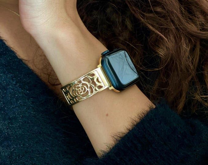 Gold Apple Watch Band: Adjustable Metal Link Bracelet