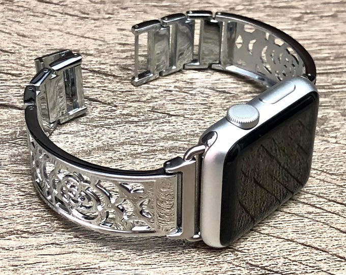 Silver Metal Apple Watch Band Feminine Smartwatch Strap 42mm 46mm Ultra 2, Luxury Heart Charm Apple Watch Bracelet, Adjustable Links Band