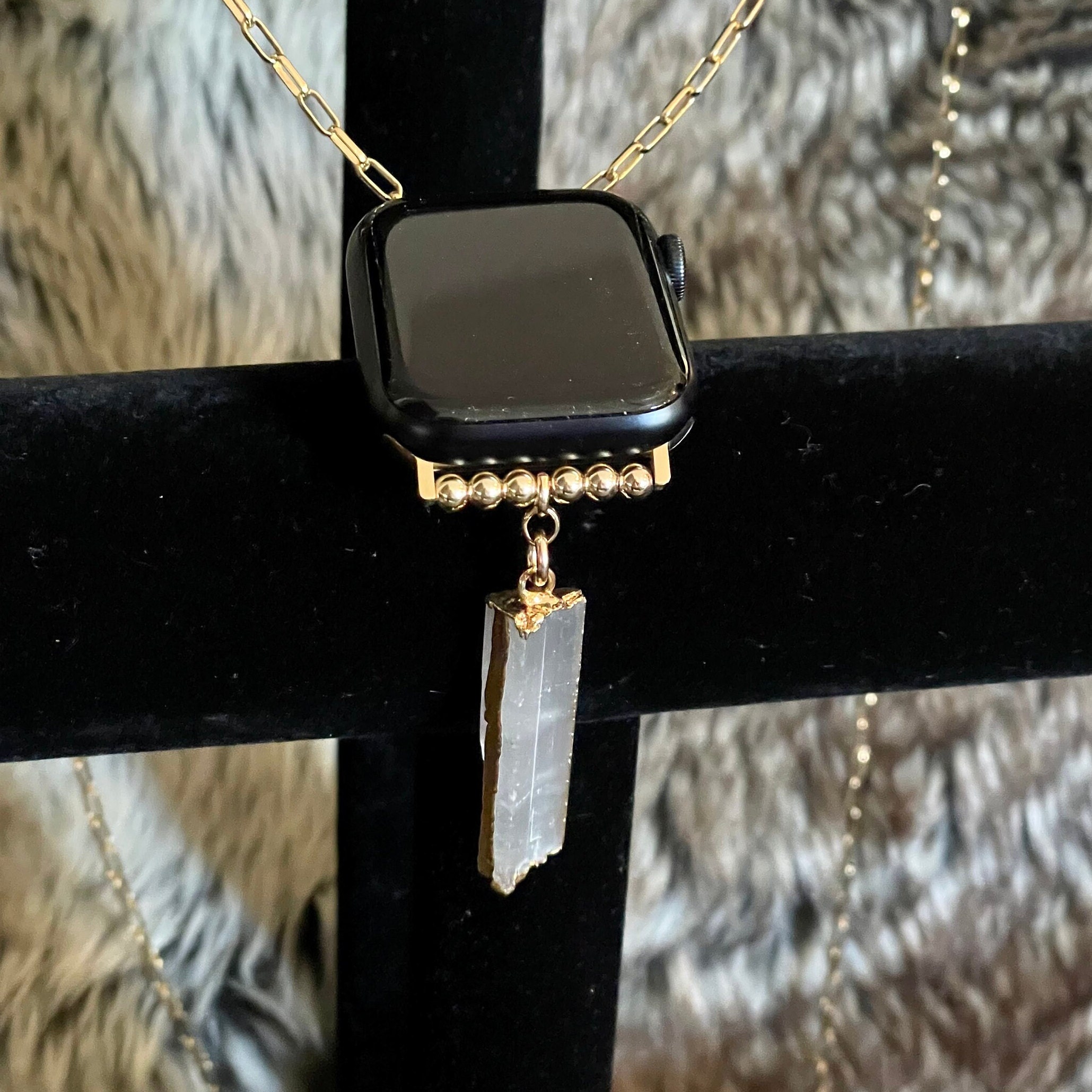 Apple watch series 5 necklace clearance