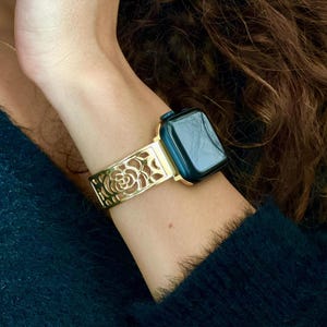 Women Apple Watch Gold Band 38mm 40mm 41mm 42mm 44mm 45mm 46mm Ultra Luxury iWatch Bracelet with Charm