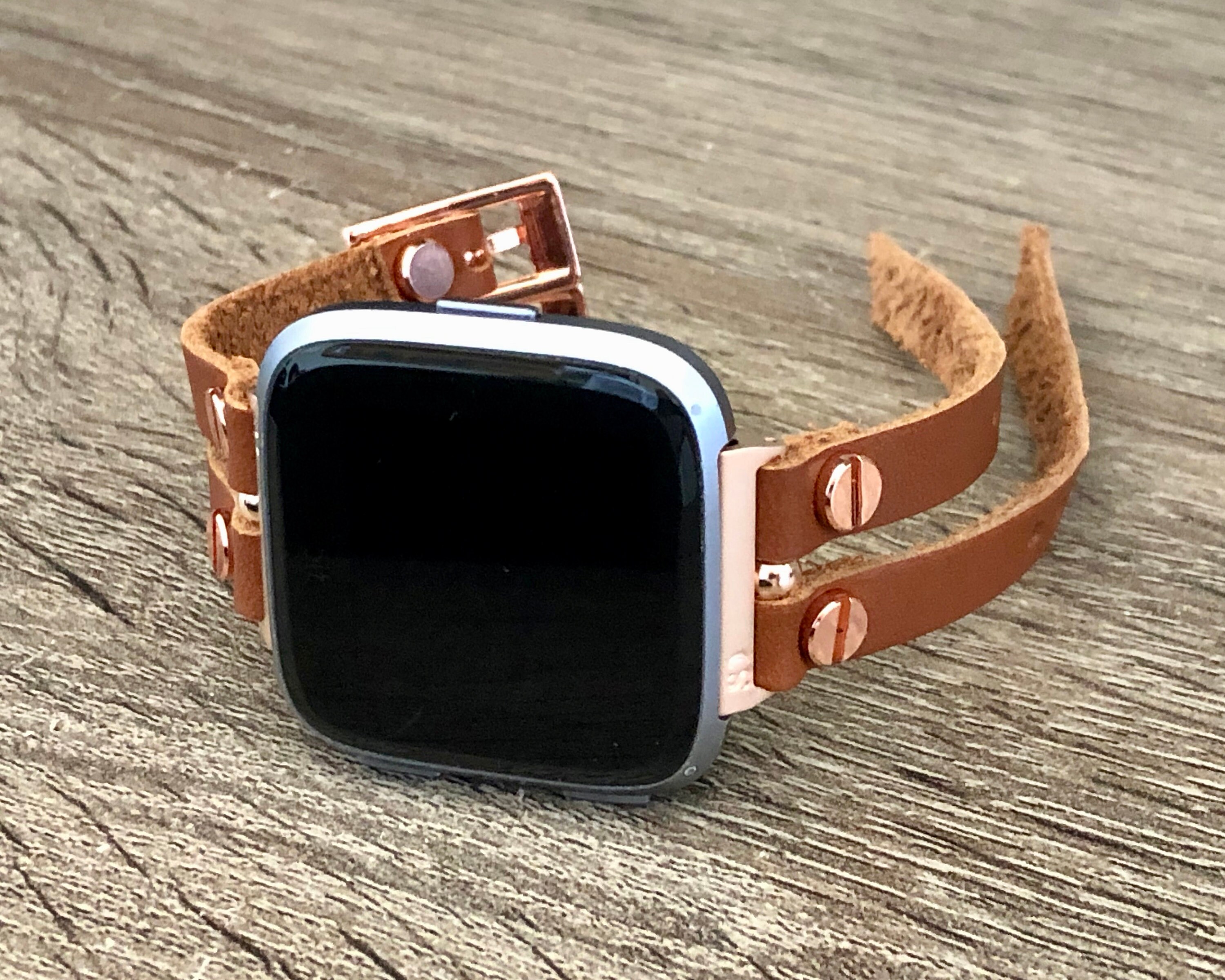 fitbit rose gold versa 2