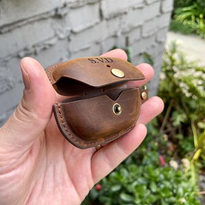 Leather Sony WF-1000XM5 Earbuds Case: Personalized Engraved Clip image 10