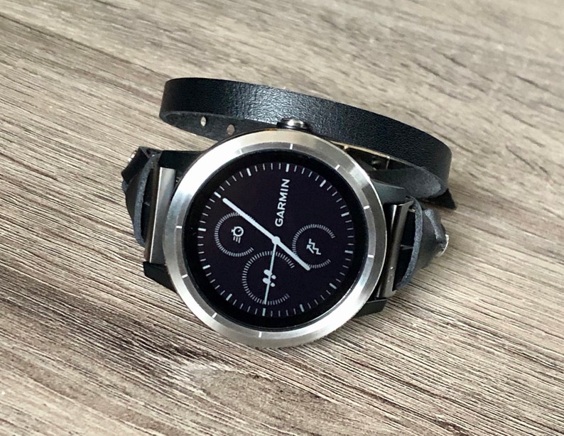 s40 watch