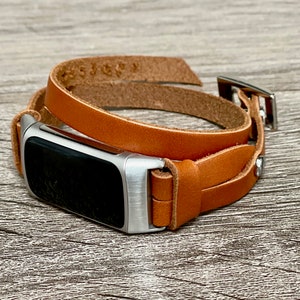 Correa de cuero marrón para Fitbit Charge 6: correa fina de doble vuelta, pulsera con detalles plateados imagen 2