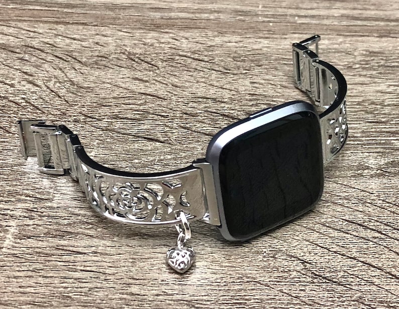fitbit versa 2 silver