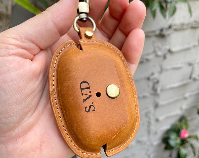 Personalized Leather Sony Earbuds Case WF-1000XM5 - Handmade Shockproof Clip Case, Engraved Name & Initials Gift