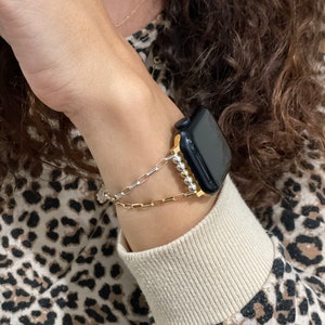 Elegante cinturino per Apple Watch da donna Bracciale a catena in metalli misti in argento sterling e oro, cinturino per Apple Watch bicolore immagine 9