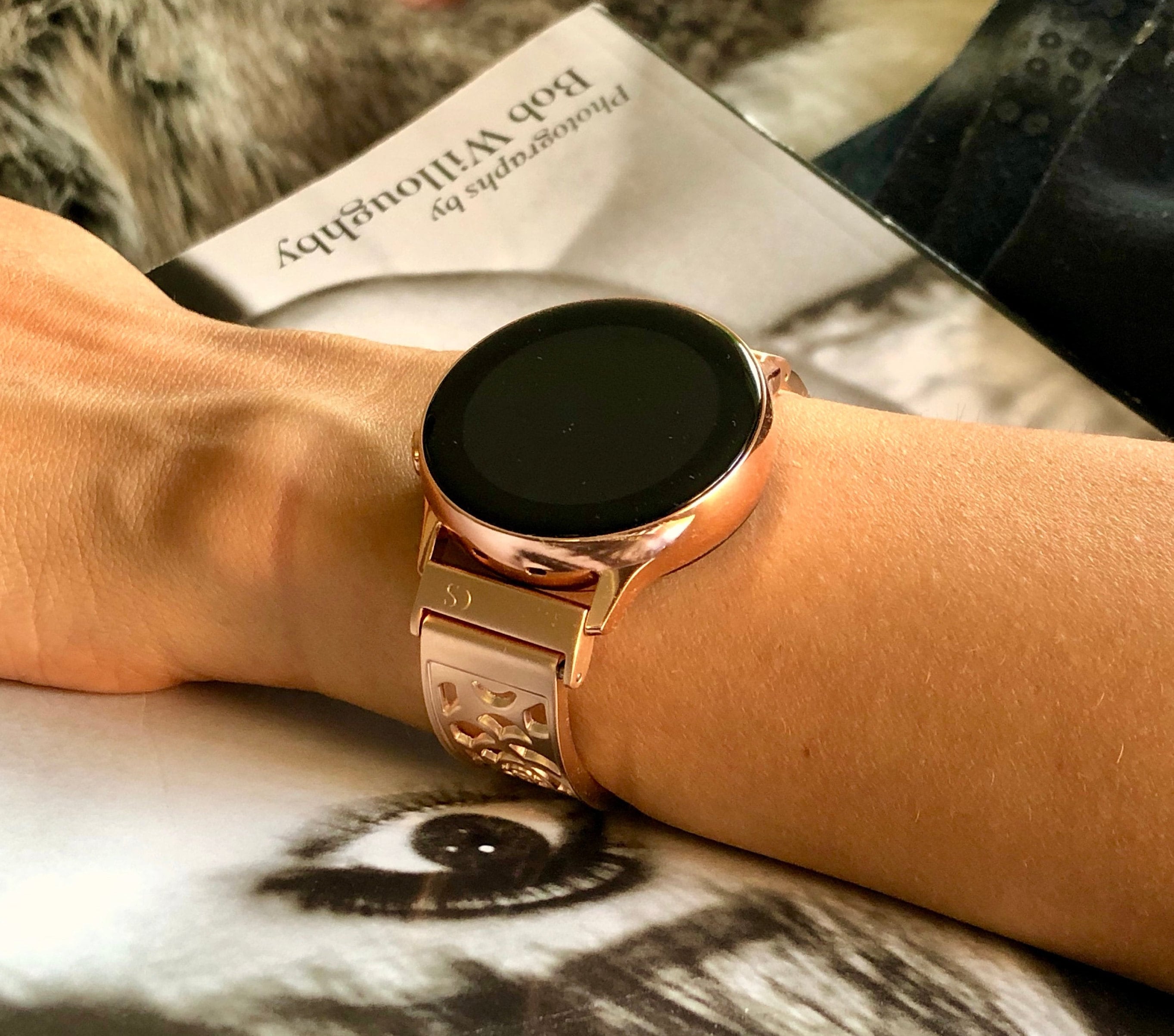 Часы Herzband Rose III. Samsung Galaxy watch Active 2 цвет сталь. Кастомные браслеты на самсунг вотч. Samsung galaxy watch золото