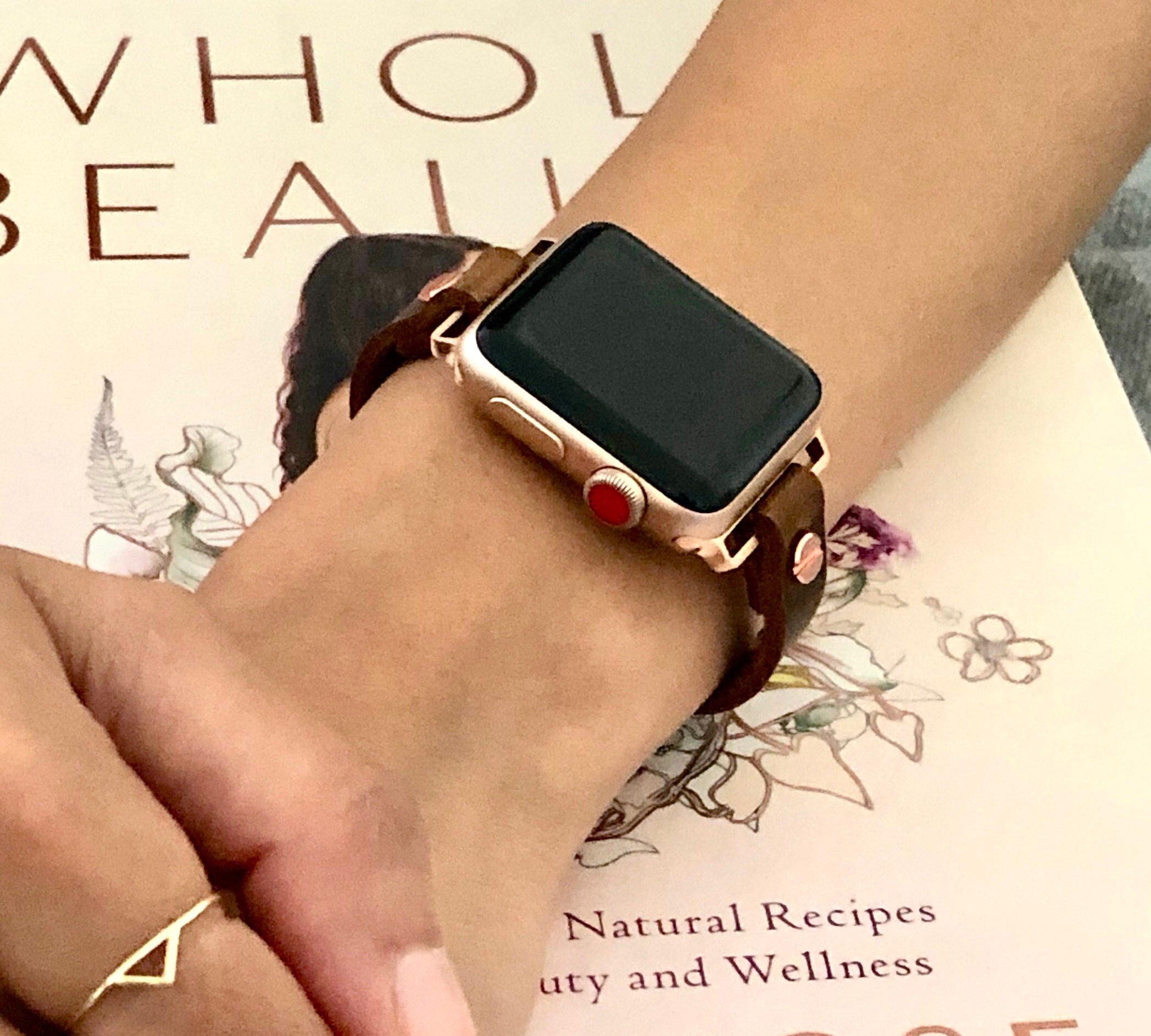 44mm rose gold apple watch