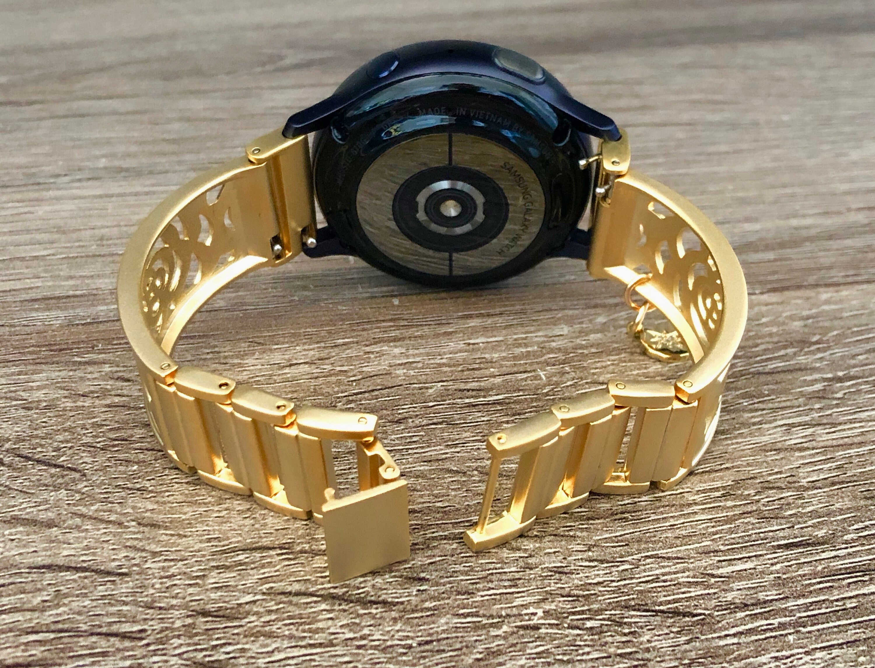 galaxy watch active gold