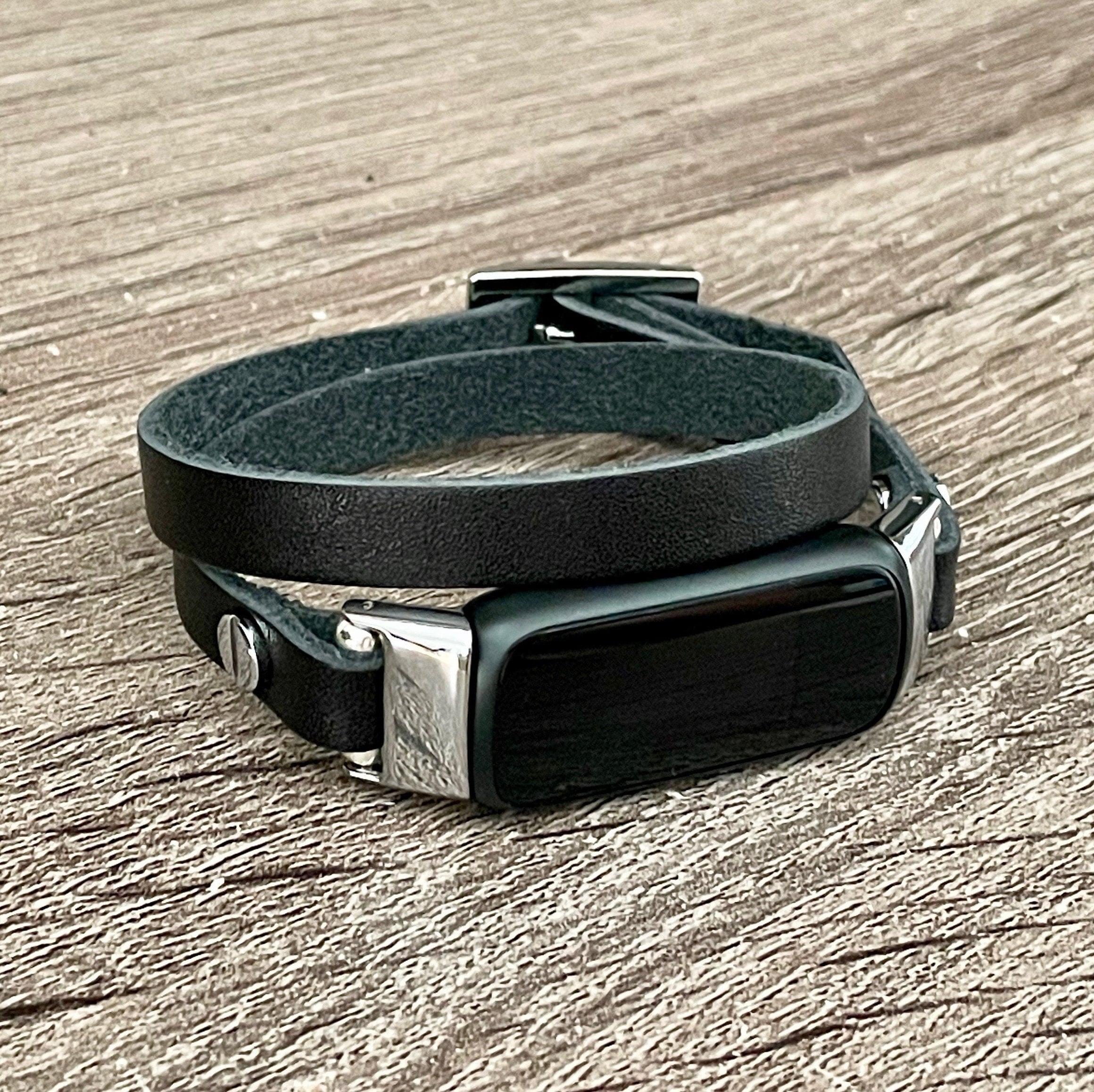 Bracelet Fitbit Luxe en cuir noir et or Bracelet Slim Fitbit Luxe