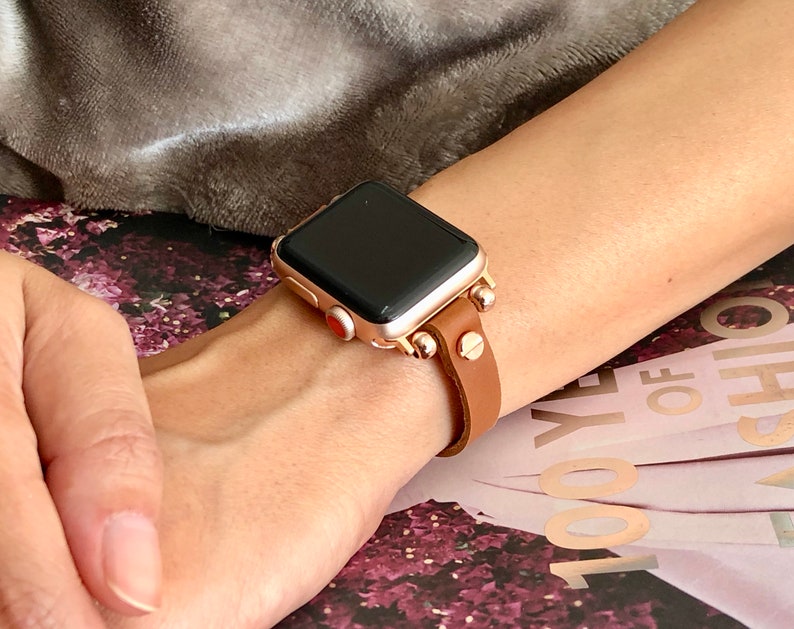 Correa dorada para Apple Watch: Pulsera delgada de cuero para iWatch para mujer imagen 2