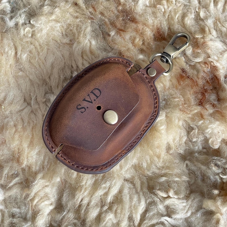 Personalized Leather Sony WF-1000XM5 Earbuds Case: Handmade Shockproof Clip image 7