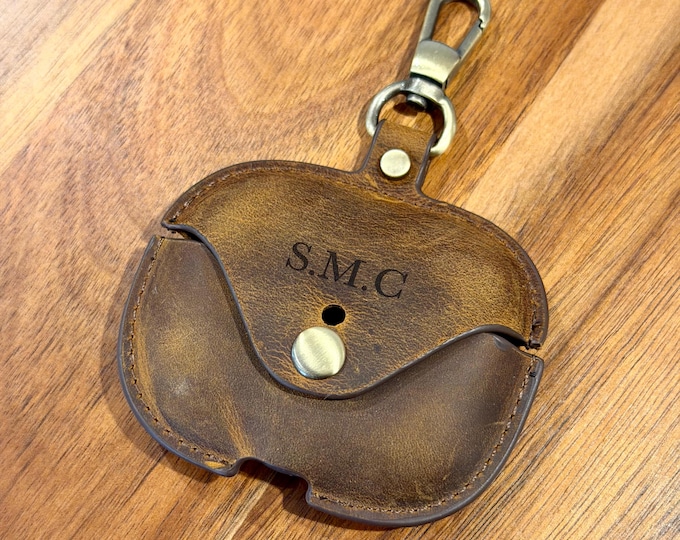Personalized Leather AirPods Pro 3 Case, Rustic Brown Cover, Full Grain, Brass Hook
