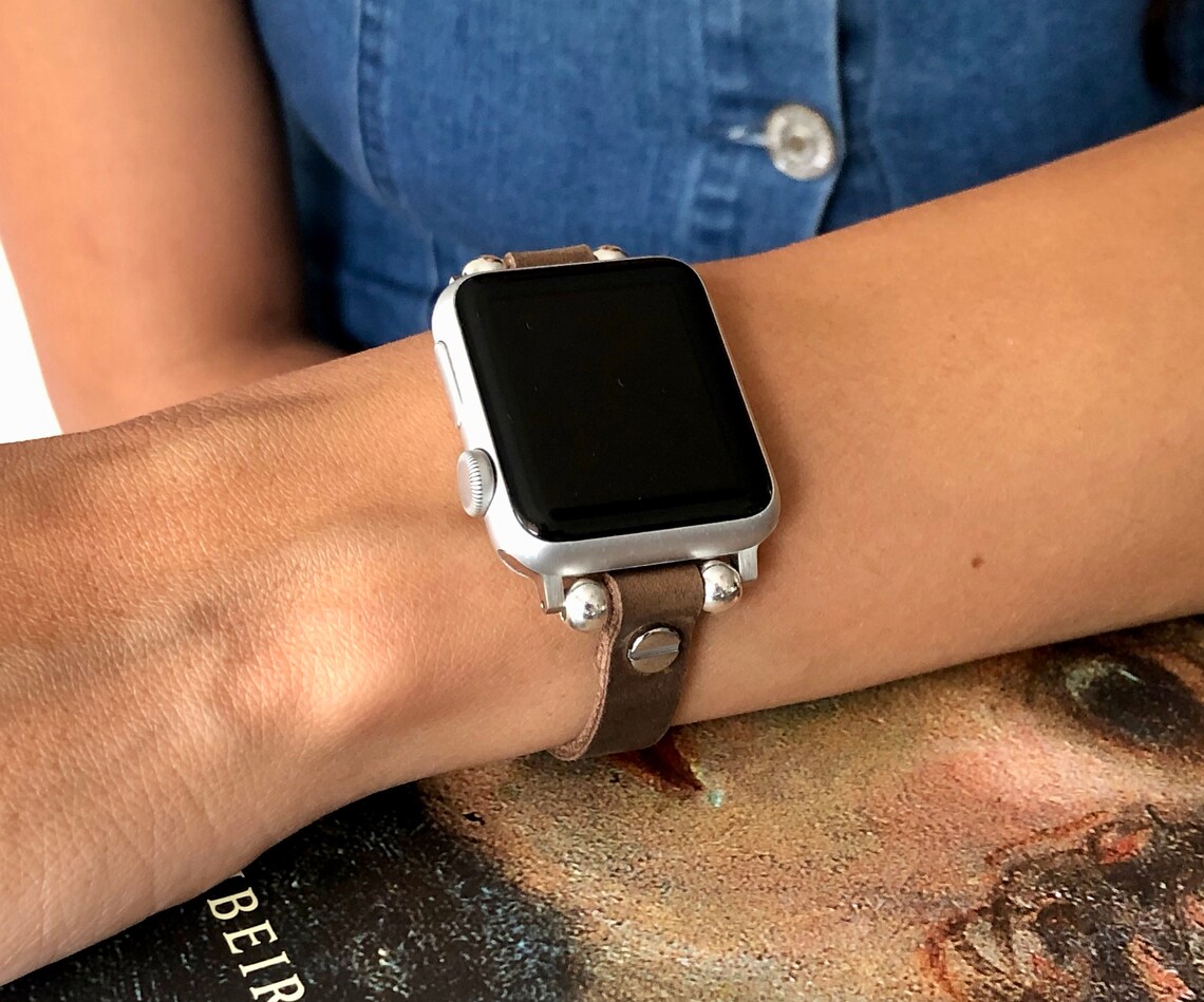40mm band on 44mm apple watch