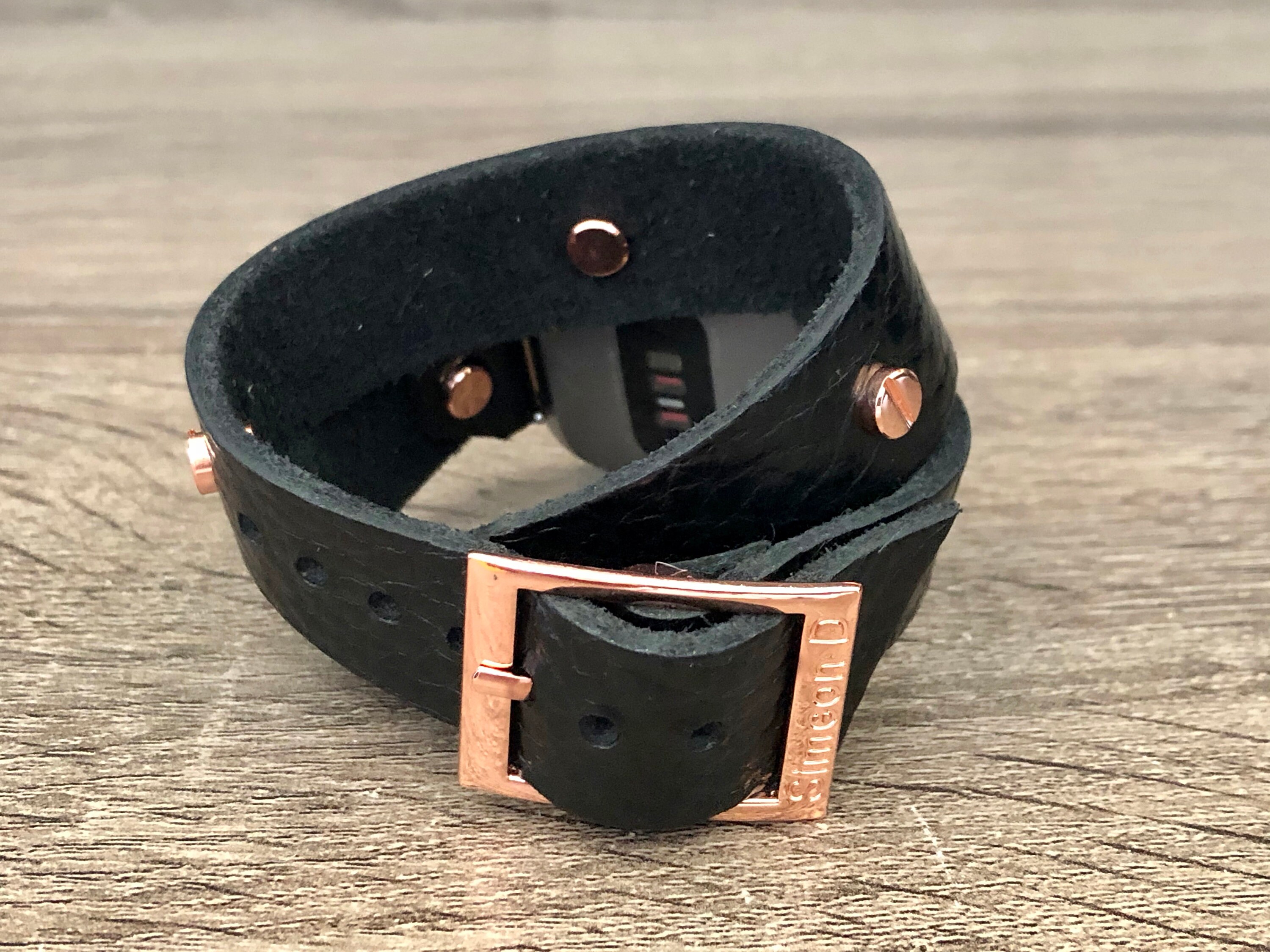 fitbit versa 2 rose gold with black band