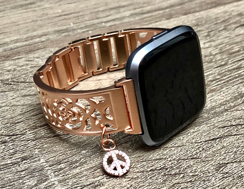 rose gold fitbit versa band