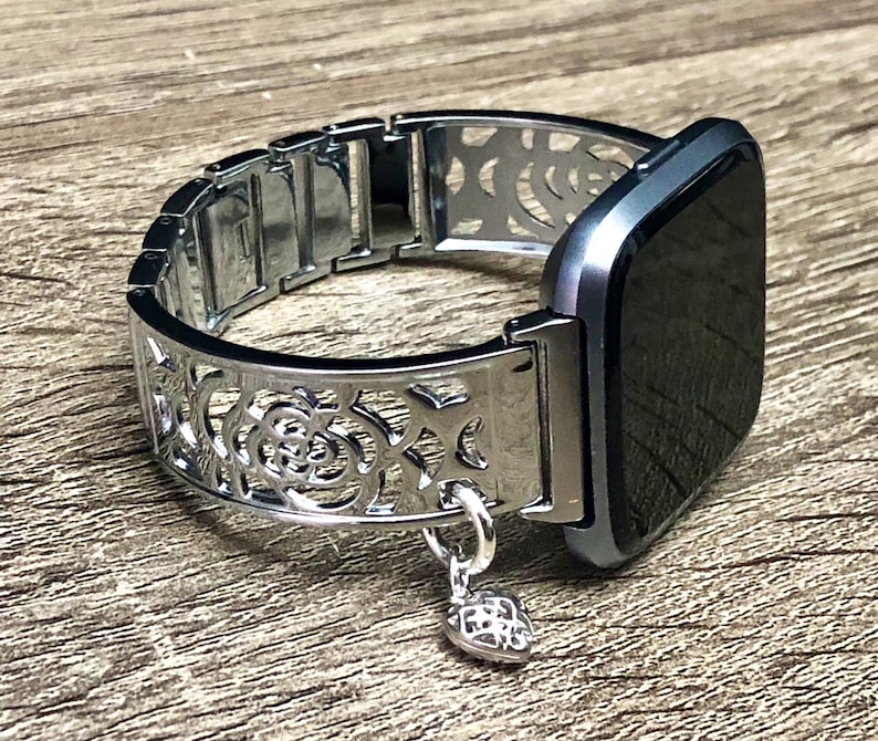 fitbit versa bands silver