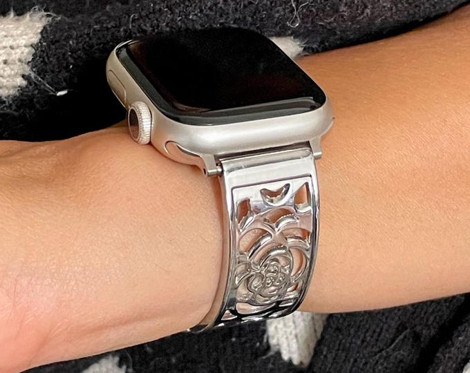 Apple Watch Silver Charm Bracelet: Adjustable Links, Secure Clasp, (38–49mm)