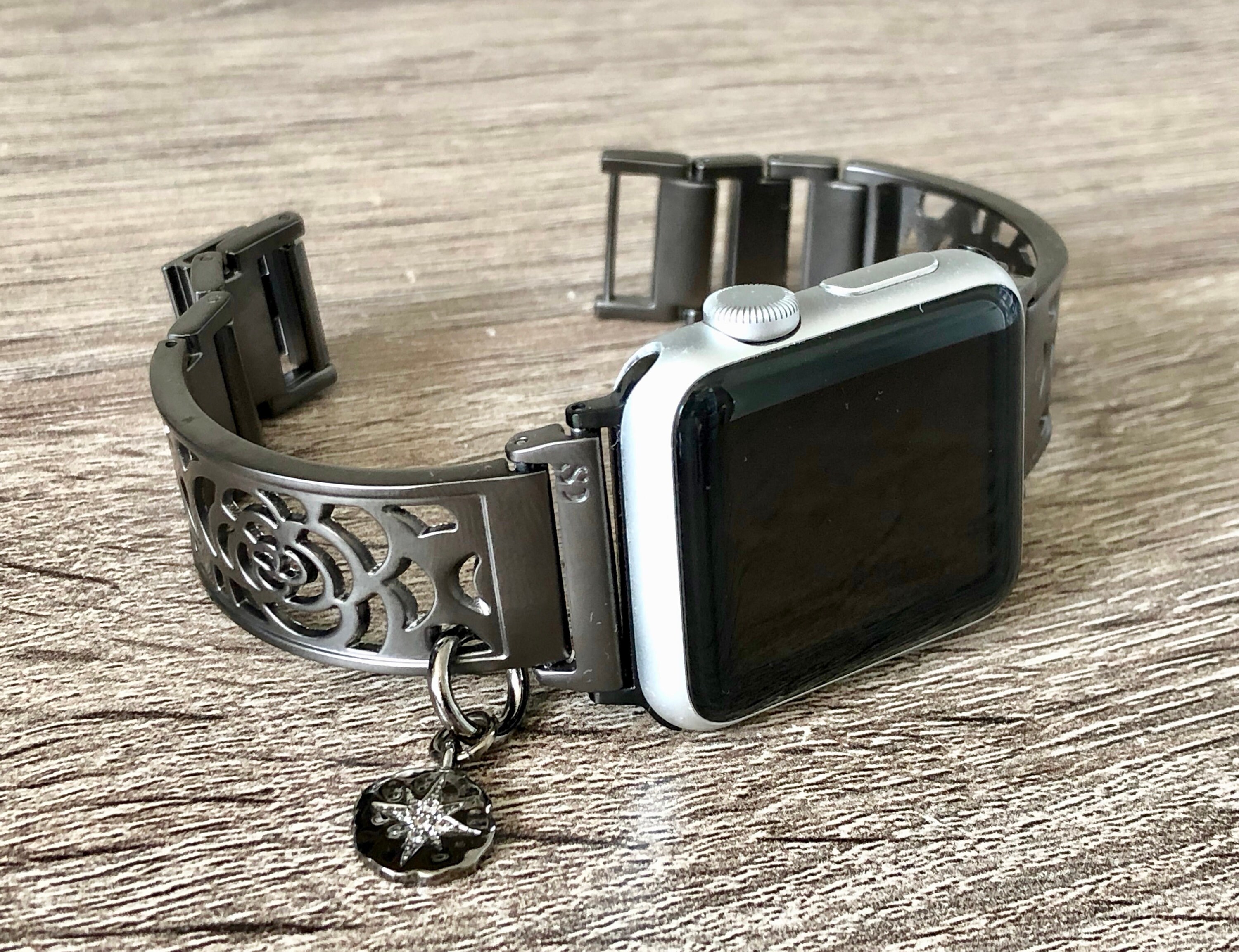 bands to go with black apple watch