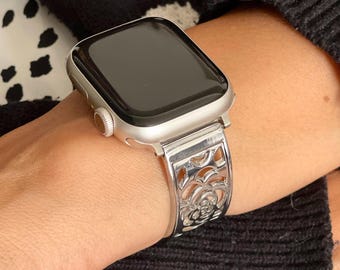 シルバーの花柄アップルウォッチバンド、調節可能なメタルブレスレット