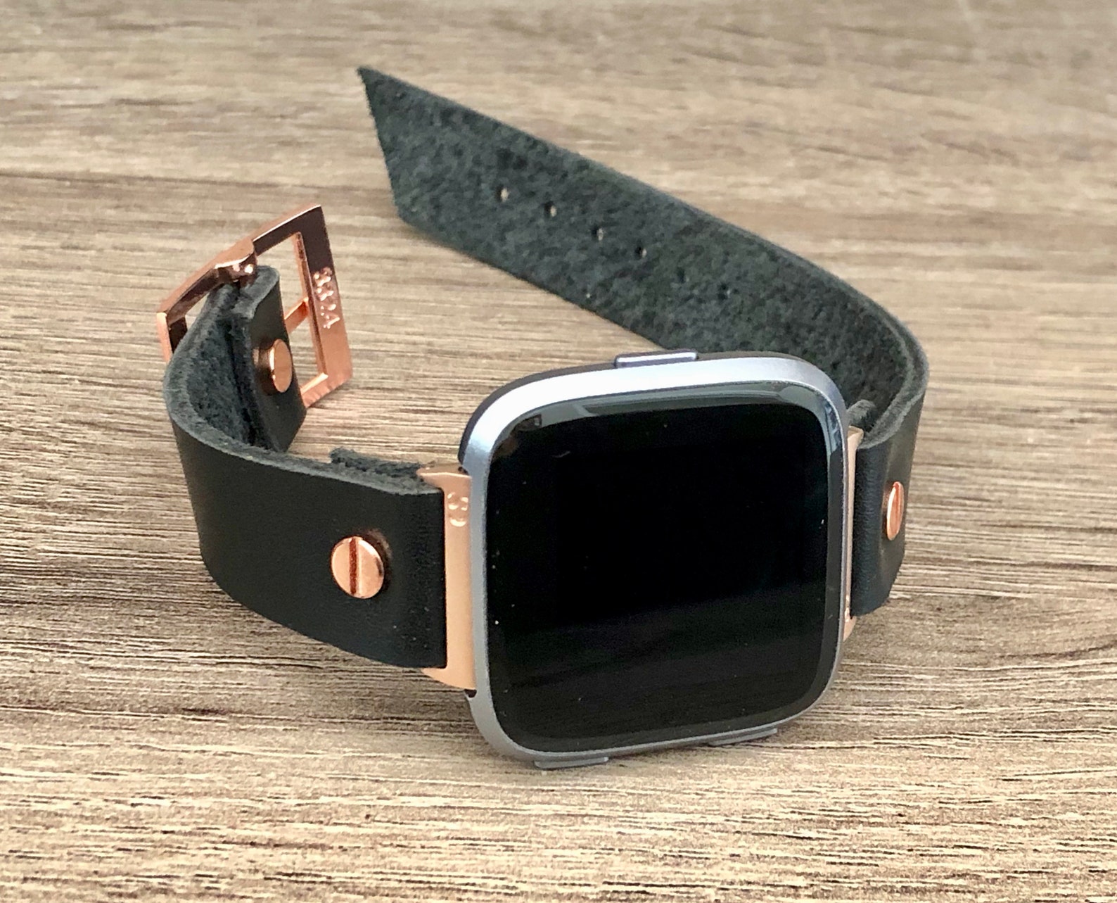 versa ruby rose gold