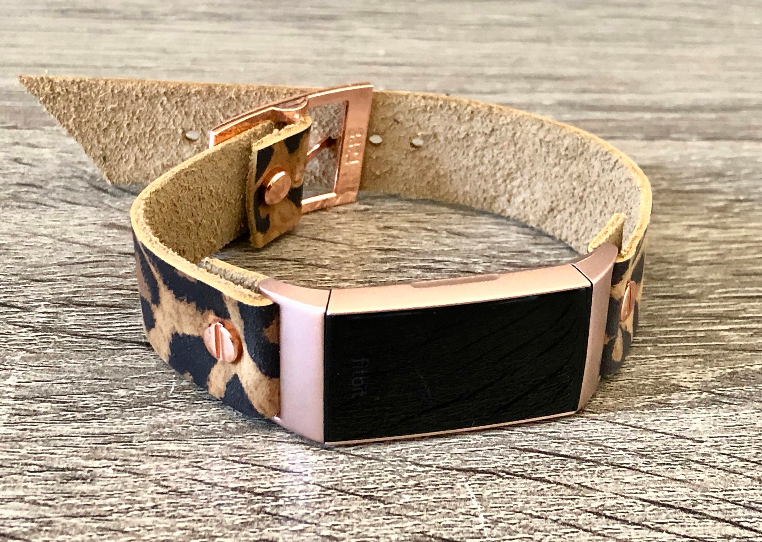 fitbit leopard print strap