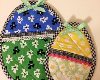 Easter deco.Pot holder, Hot pot holder , Gift for her, Kitchen hot pad.