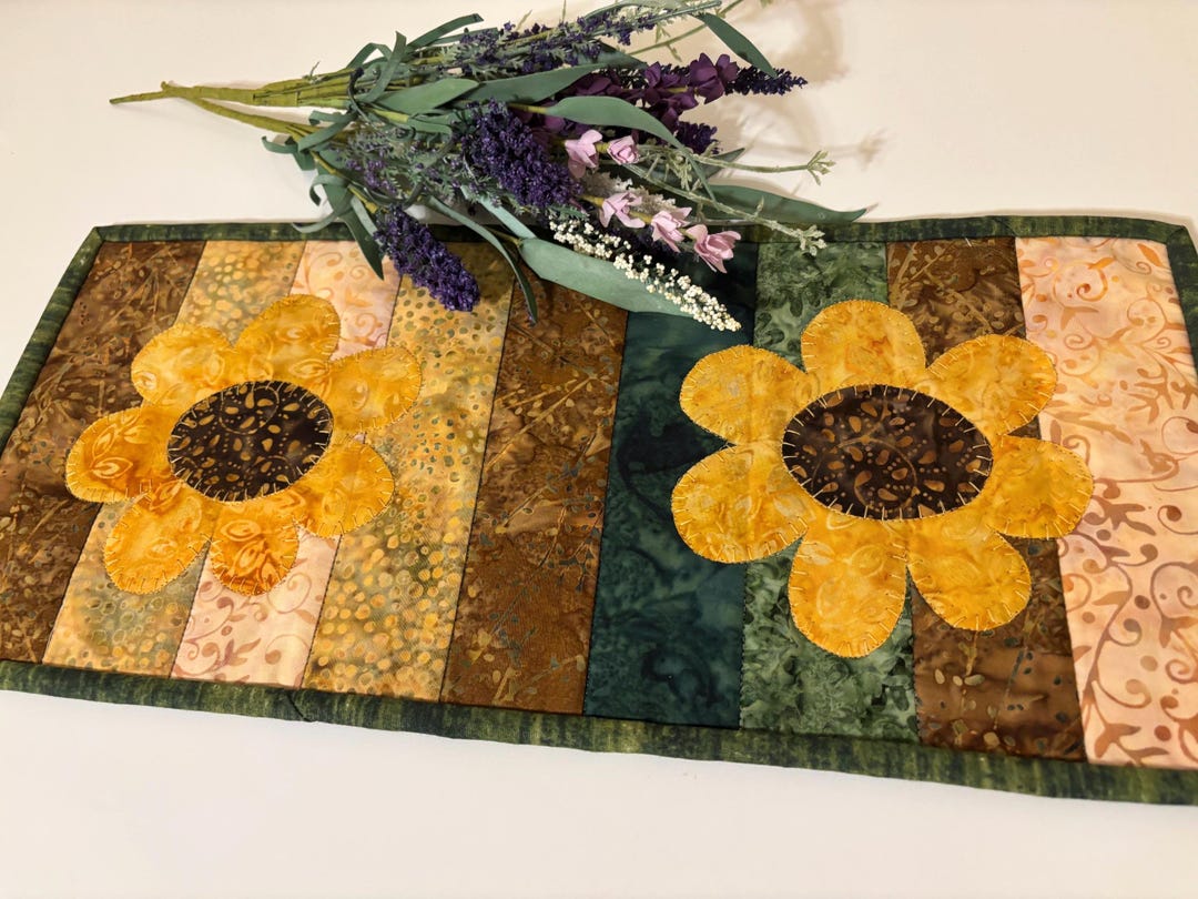 Fall Quilted Table Topper . Fall Quilted Table Deco.candle Mat,quilted ...
