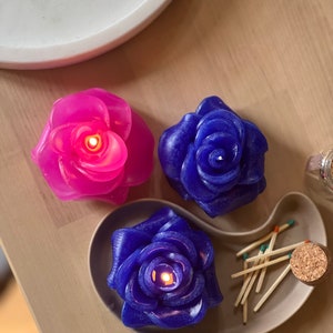 Blumenkerze, Rosenförmige Kerze, Party Dekorative Kerze, Geschenk für neues Zuhause, Geburtstagsgeschenk für sie, Danke, Geschenk, Indigo Kerze, dunkelblau. Bild 7
