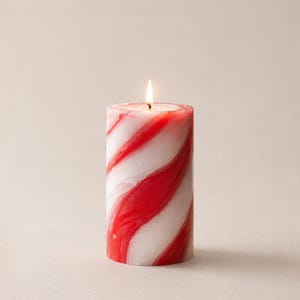 Vela Espiralada: Bengala Doce Vermelha e Branca, Decoração Festiva Feita à Mão