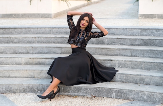 Schwarzer Satinrock / Midi Circle Satin rock / High Waisted - Etsy Schweiz