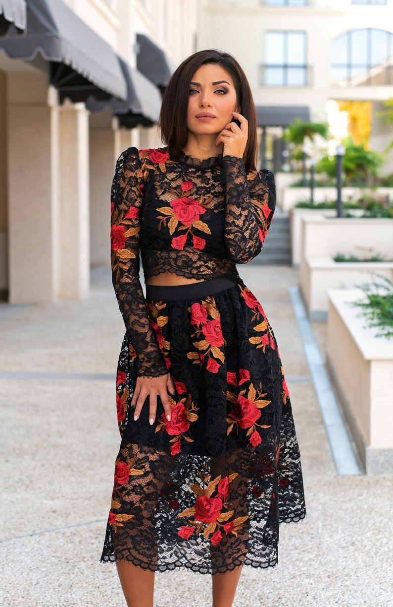 Spliced Lace Top Low Waist Midi Skirt Suits