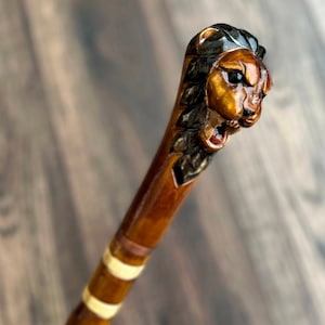 ウォーキングステッキ 杖とステッキ ステッキ 木製杖 手作りアクセサリー 彫刻杖 (ライオンヘッド) USA