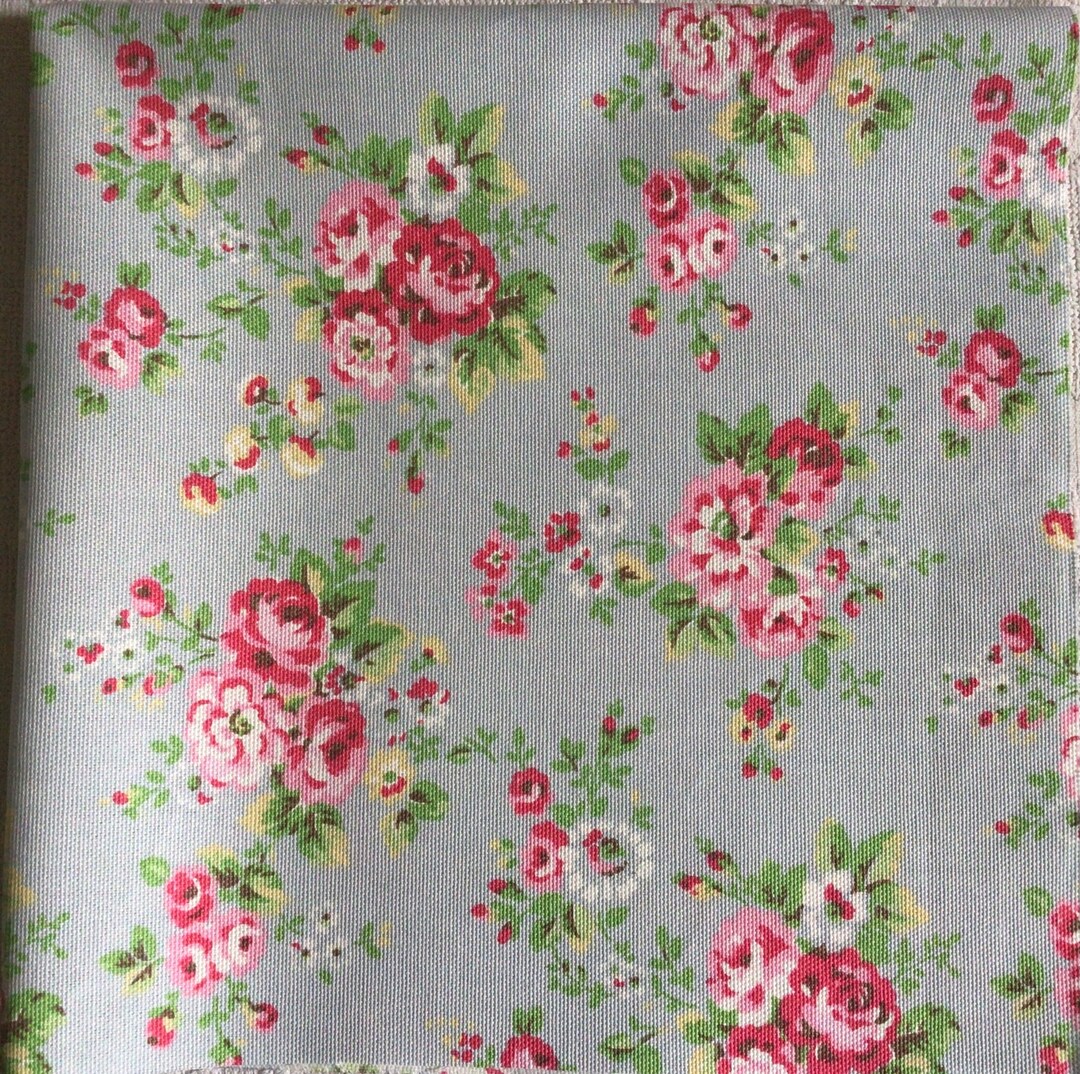 FABRIC Cath Kidston Spray Flowers on Blue Medium Weight Furnishing 100