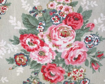 Cath Kidston Vintage Style Quilt: Rosy Floral Double Bed Cover