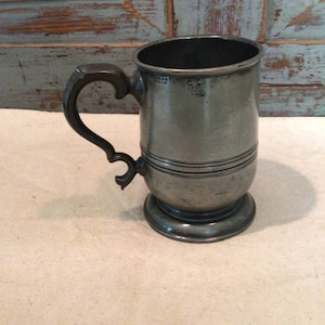 Antique English Pewter Pint Tankard Watts & Harton