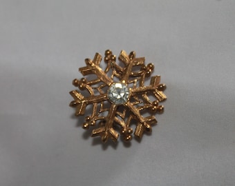 Vintage Snowflake Brooch Pin
