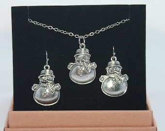 Snowman Necklace Set