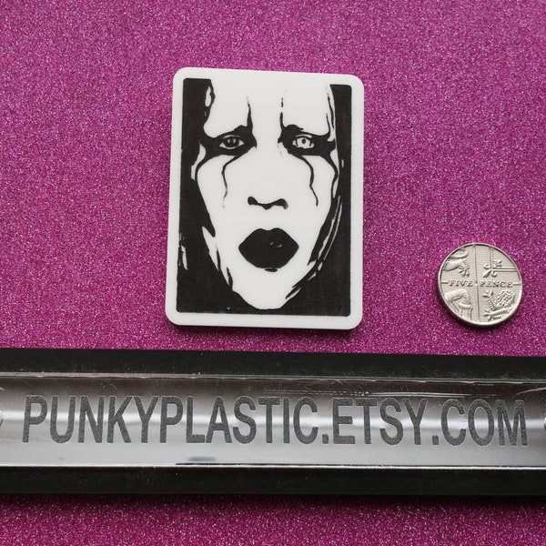 Laser cut Marilyn Manson face acrylic brooch. Acrylic asylum jewellery stock.