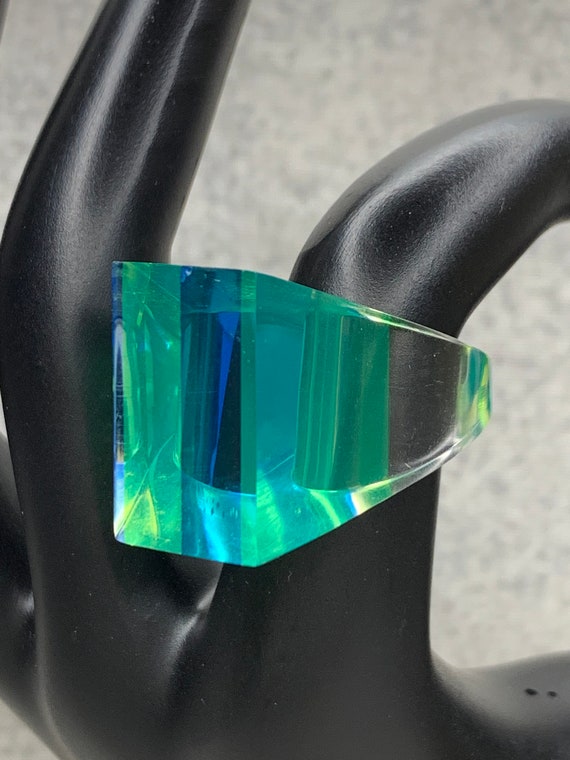 Vintage Green Lucite Ring, Mod Lucite Statement Ri