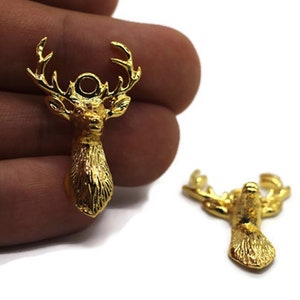 Shiny Gold Scottish Stag Charm | Cadeau personnalisé | Collier de cerfs | Collier d’or Dainty | Cadeaux écossais | Pendentif cerf | BG1 (BG1)