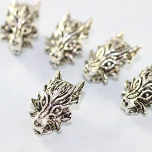 Antique Silver Wolf Beads, 12 x 19mm Animal Charms, Wolf Spacer Beads, Bracelet beads, Bracelet charms, Wolf jewelry, mens bracelet,