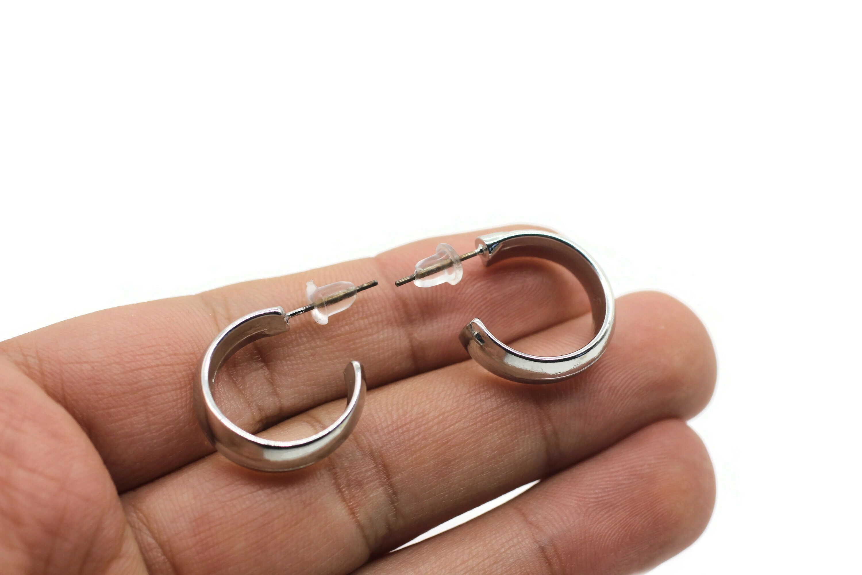 【関税込み】Aurelia Mini Rhodium-Plated Mini Hoops MINI AURELIA HOOPS – IVILOSANGELES.COM