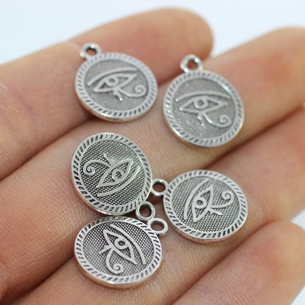 Antique Silver Eye of Ra Egyptian pendant 18 mm Silver Plated Eye of Ra charm -  Eye of Ra Pendants -  Egyptian charm - circle charms