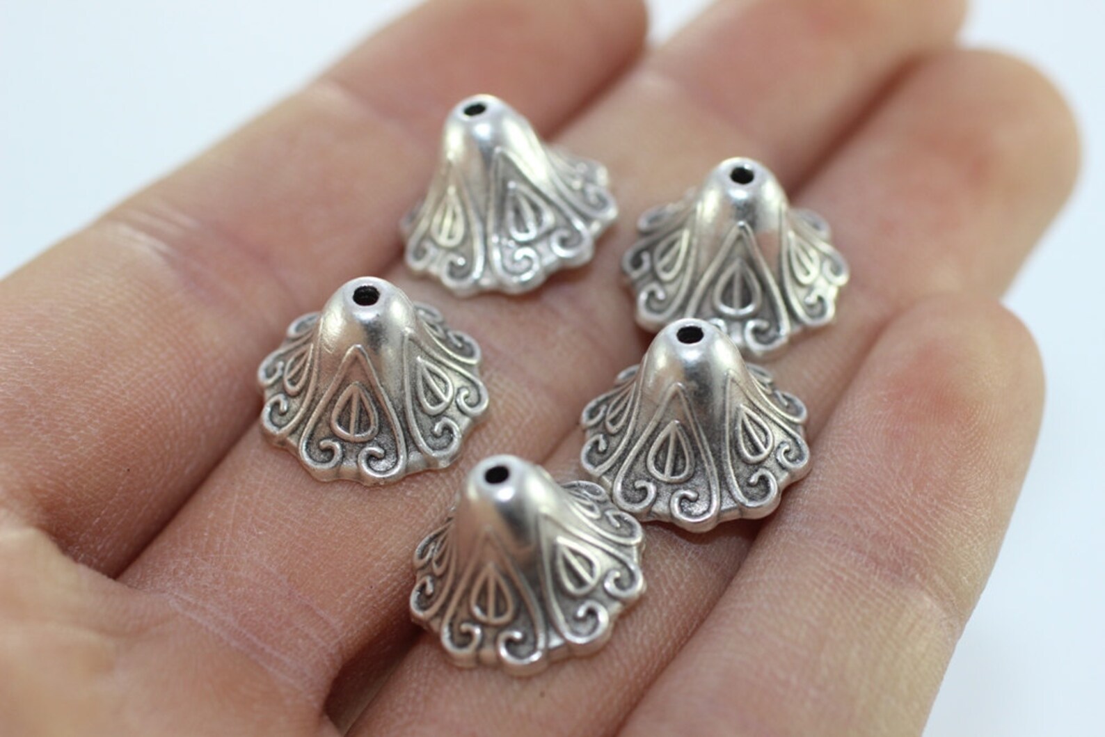 Cuentas De Estambre De Flores Doradas - 150 Unidades, Aleación, Para Hacer Joyería DIY (pendientes, Pulseras, Collares)