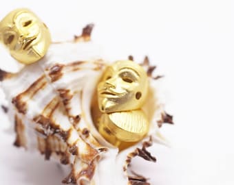 24K Matt Gold Plated V for Vendetta Beads, 11 x 14mm Guy Fawkes Mask Charms with Two Holes, V for Vendetta Beads -  Skull Beads